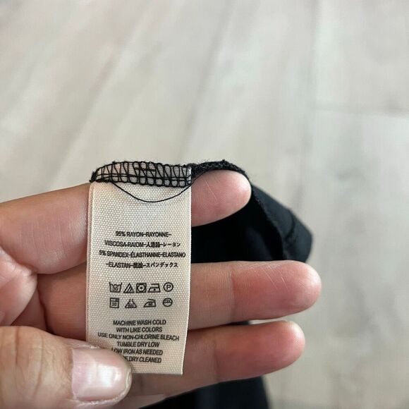 Free People Short Sleeve Open V Neck Top Women's Black Ruffle Knot Waist size m - Picture 7 of 7